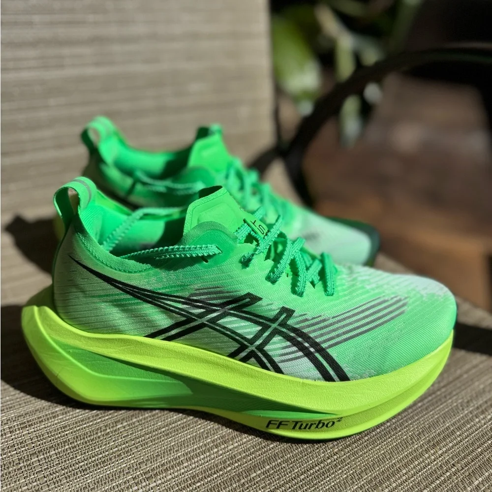 Asics Megablast Women’s 6.5 w/box - Picture 7 of 10